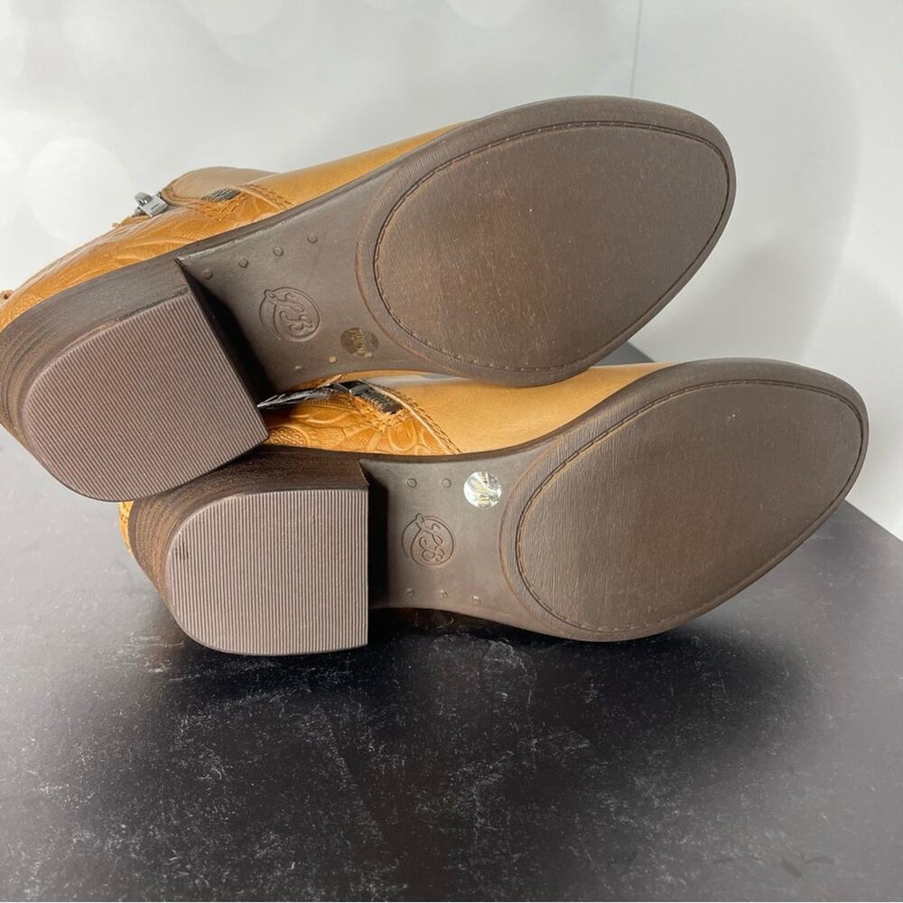 LUCKY BRAND Women's Basel Ankle Booties Caramel New Milled Old English Sz 7.5 - Picture 9 of 10